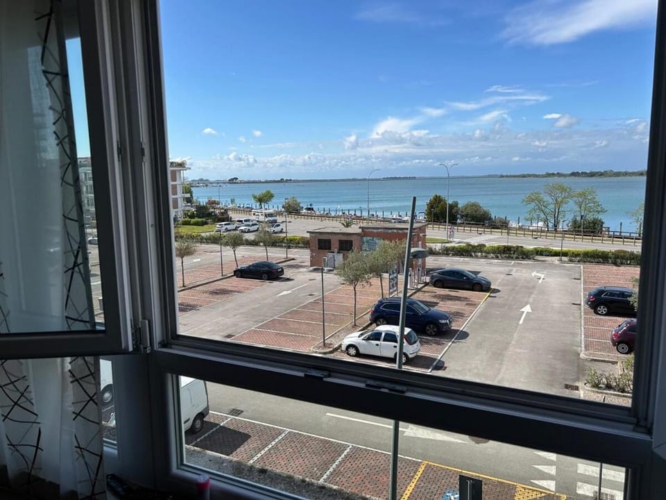 Natural landscape, View (from property/room), Sea view, Parking