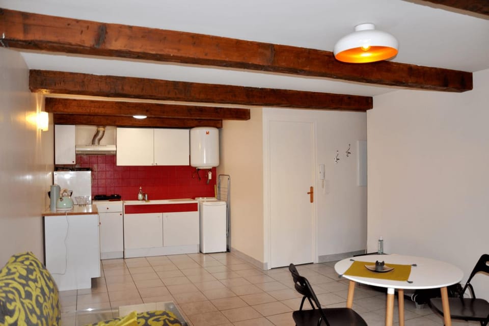 Cosy quiet apartment near the Old Port Apartment in Marseille