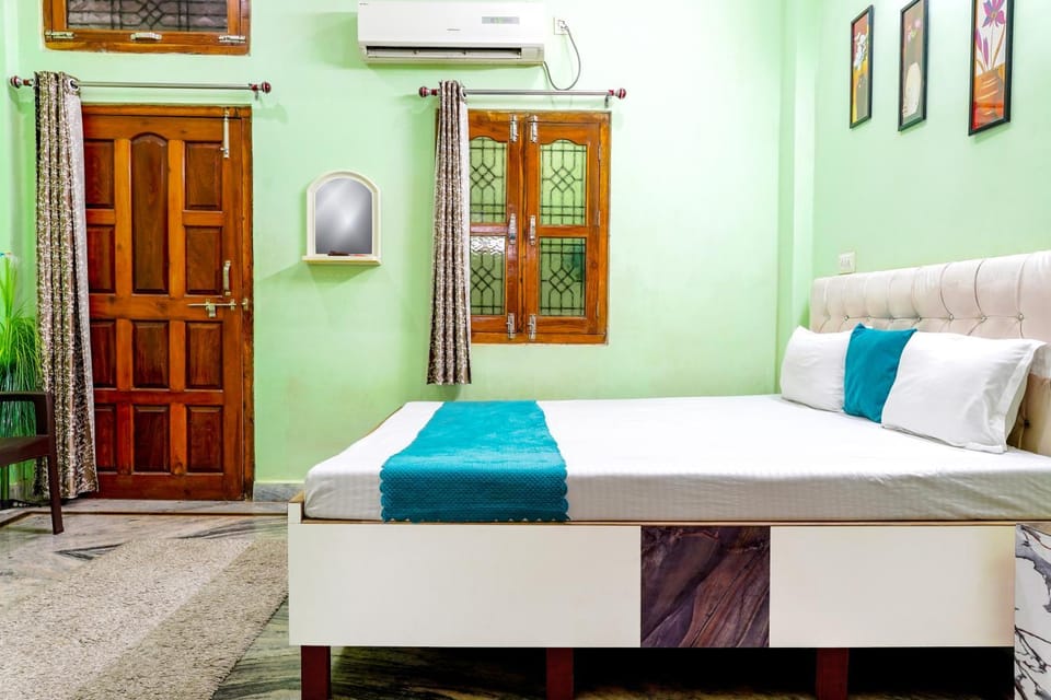 Bed, Bedroom, air conditioner