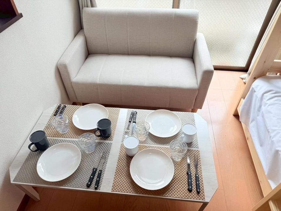 Photo of the whole room, Dining area