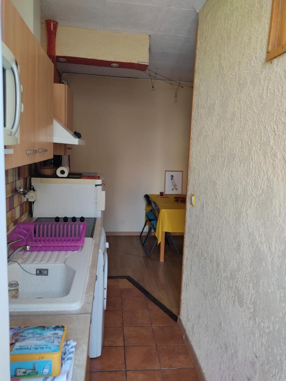 Kitchen or kitchenette