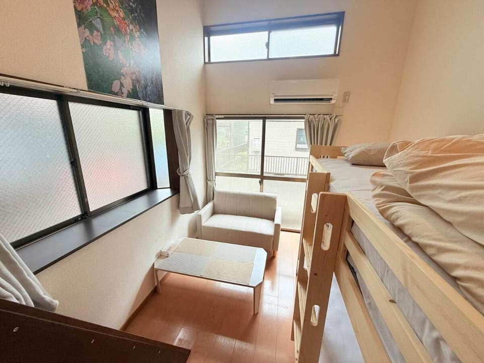 Bed, Photo of the whole room, Bedroom, air conditioner