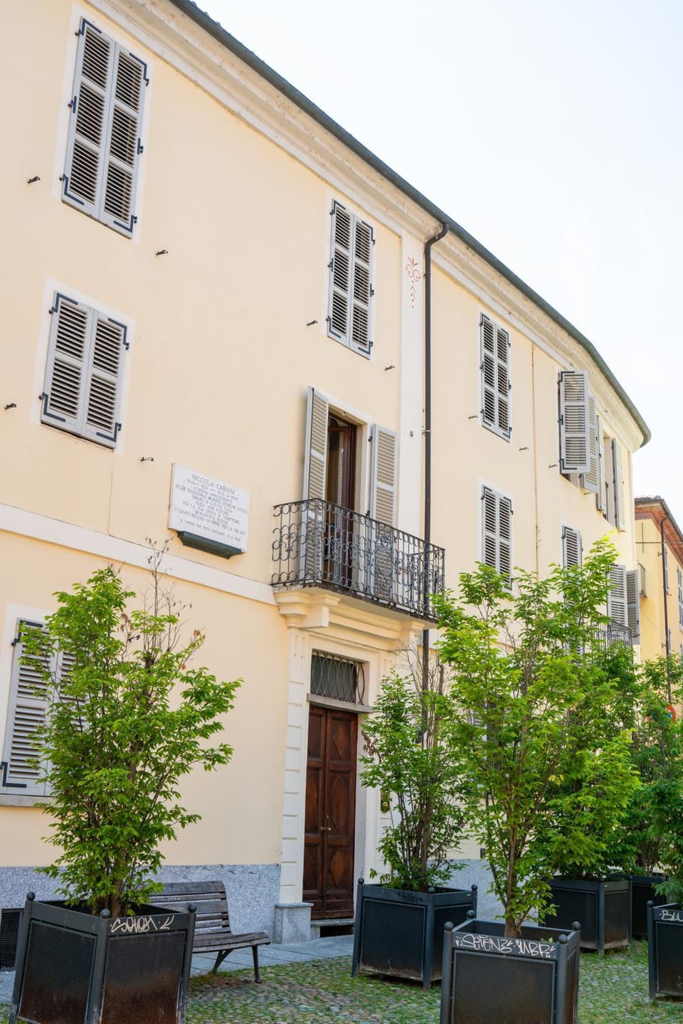 Property building, Day