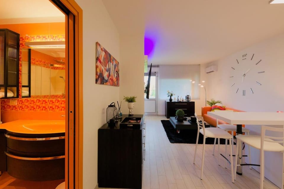 Bilocale Luxury fronte Ospedale Apartment in Friuli-Venezia Giulia