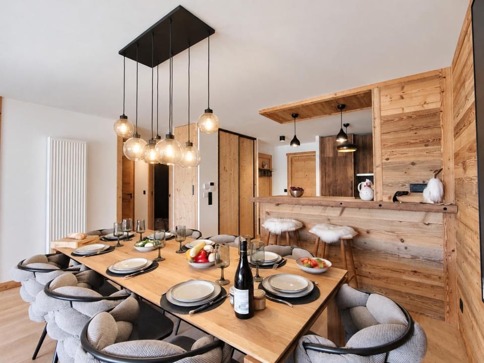Living room, Meals