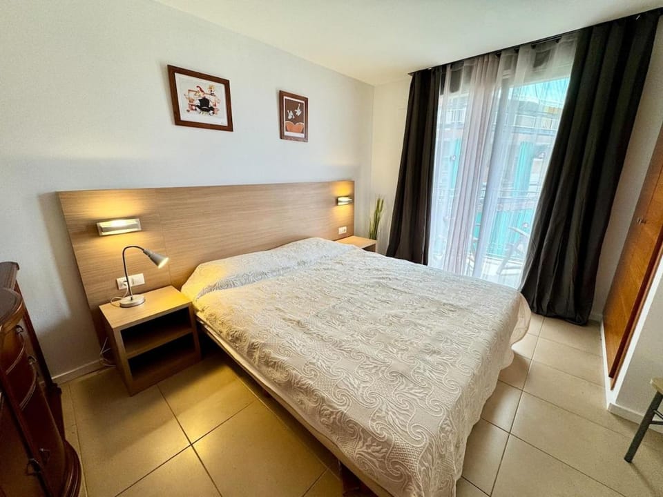 Apartment in Lloret de Mar with Pool and Parking Apartment in Lloret de Mar