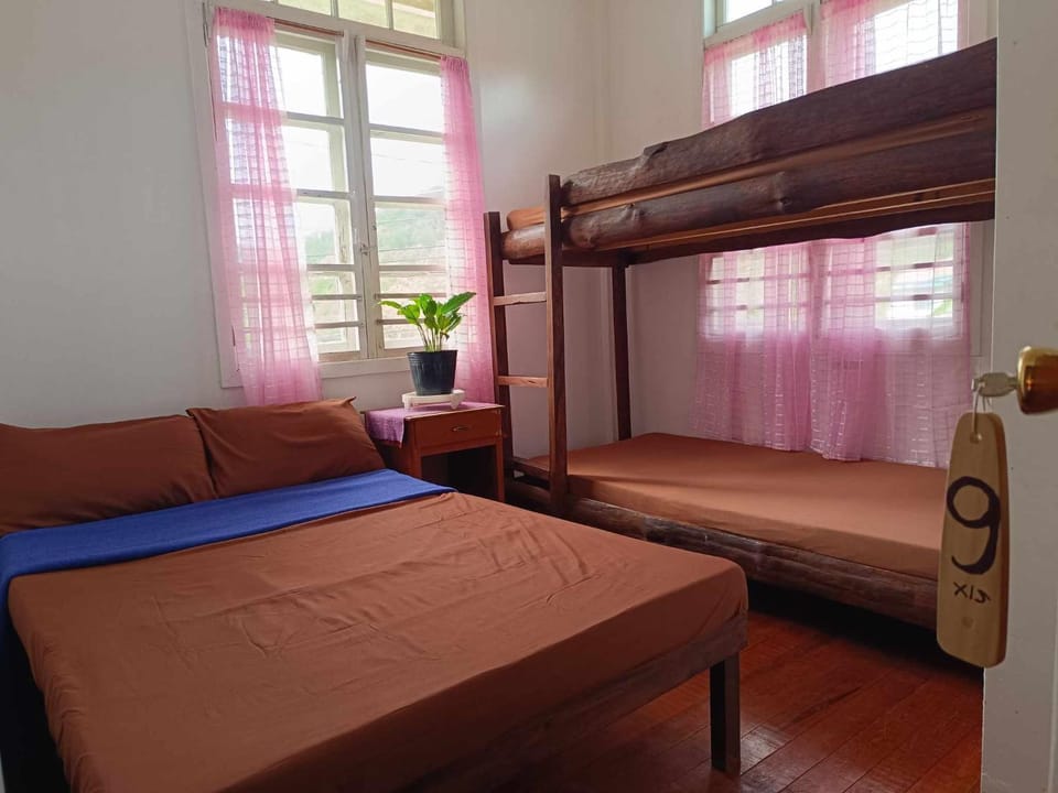 Bed, Photo of the whole room, Bedroom, bunk bed