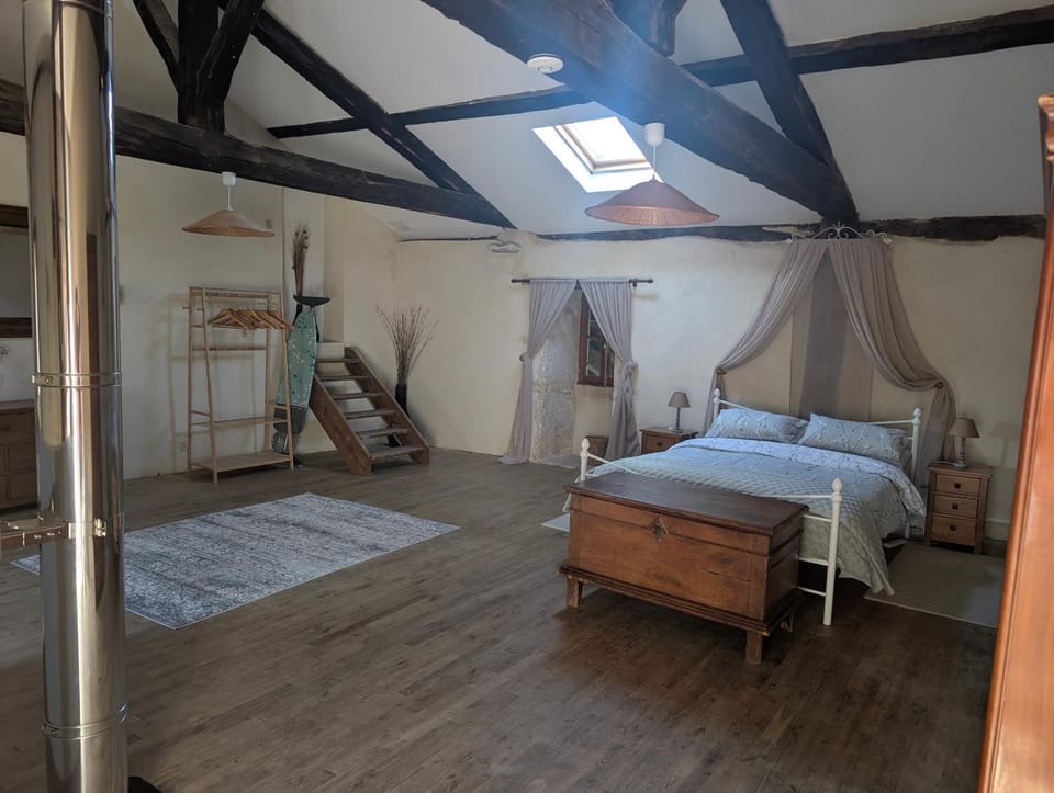 Bed, Bedroom
