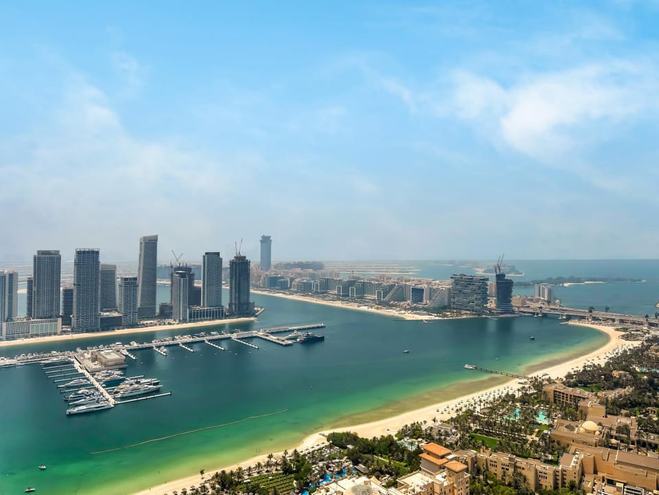 Amazing Design Colorfull Flat Palm Jumeirah View in Heart of Marina Apartment in Dubai