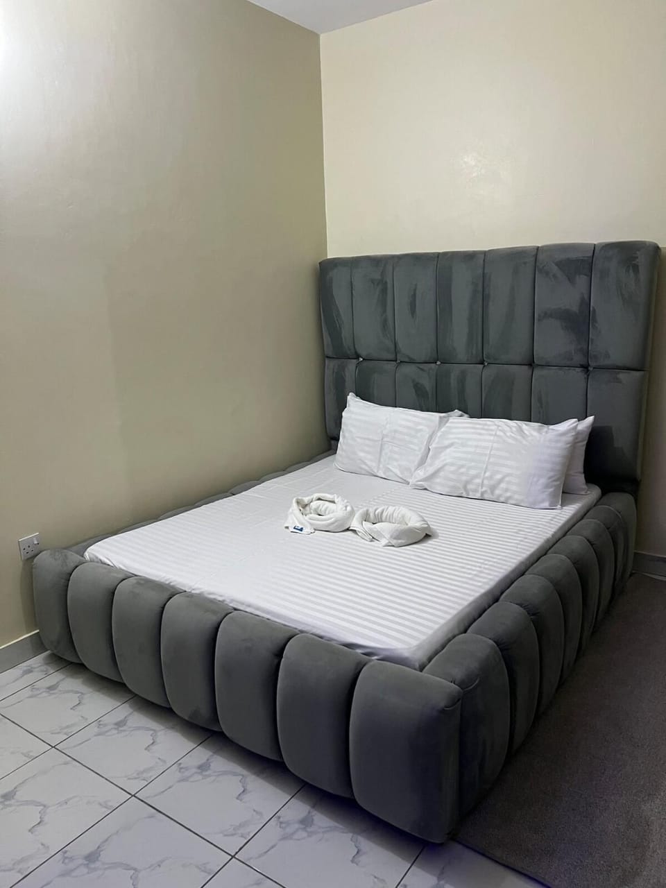 Stylish & Cozy 1 Bedroom Aparment Bamburi Mombasa Apartment in Mombasa County