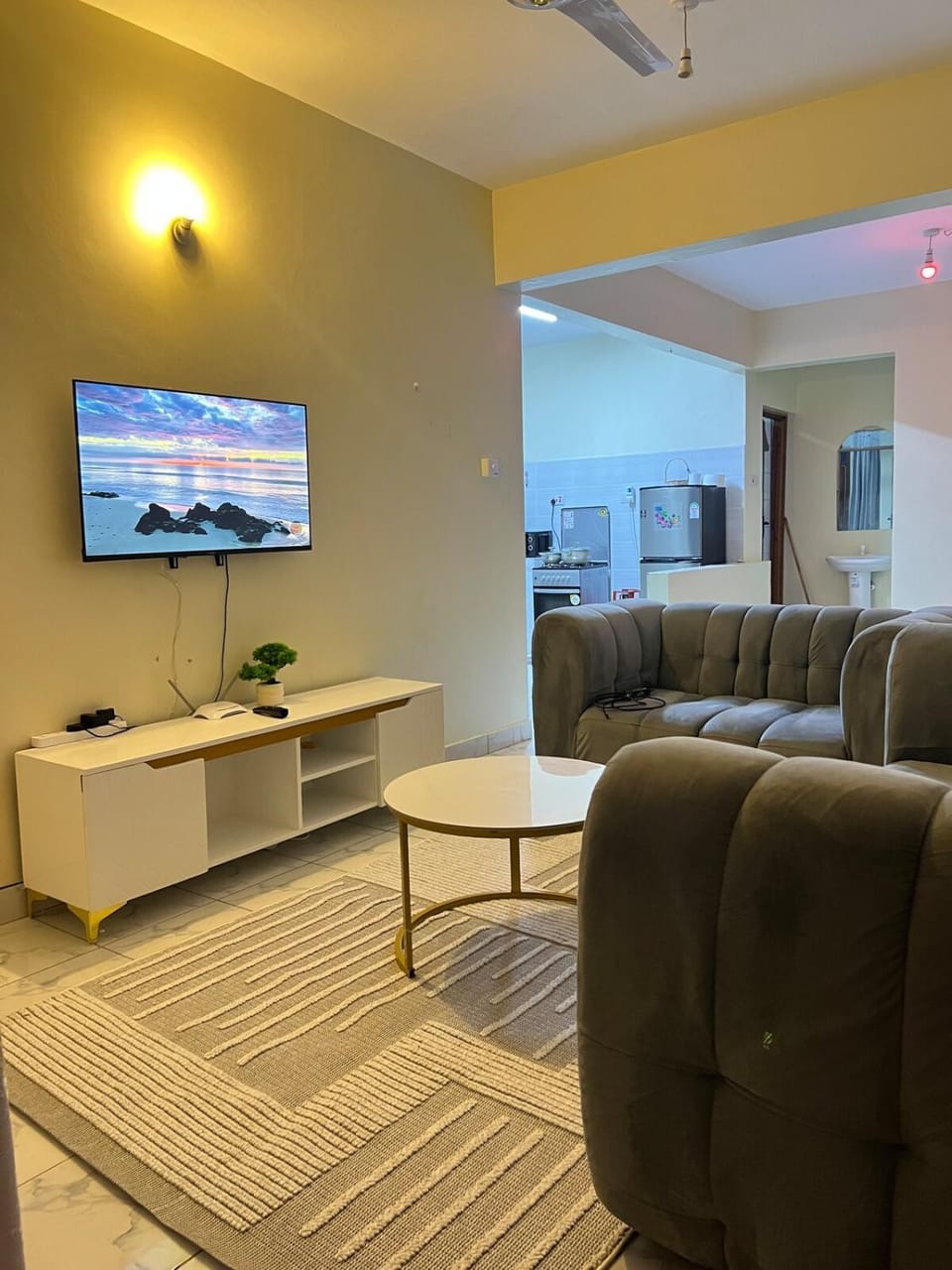 Stylish & Cozy 1 Bedroom Aparment Bamburi Mombasa Apartment in Mombasa County