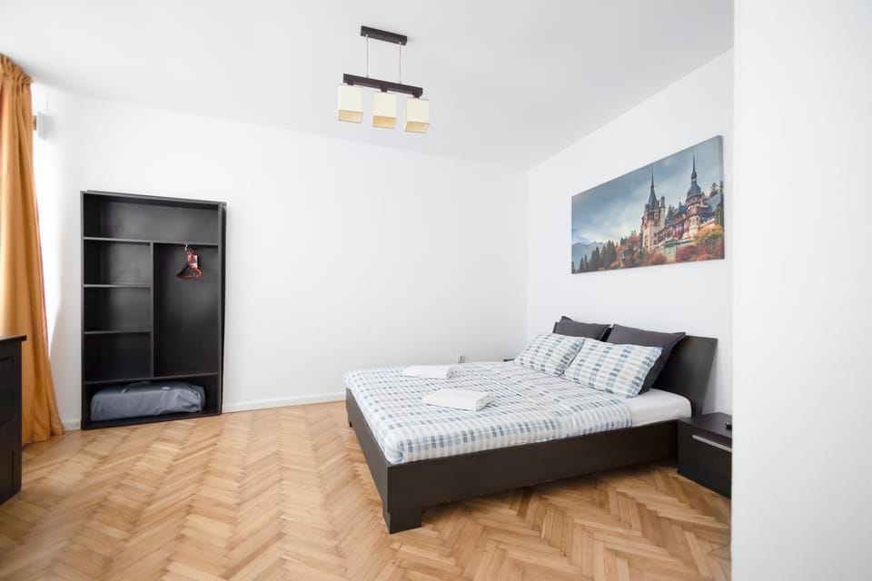 Bed, Photo of the whole room, Bedroom, towels, wardrobe