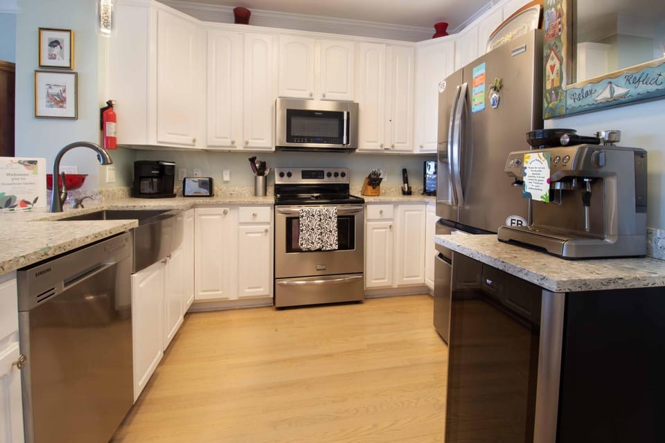 Oceanfront Garden Apartment in Folly Beach