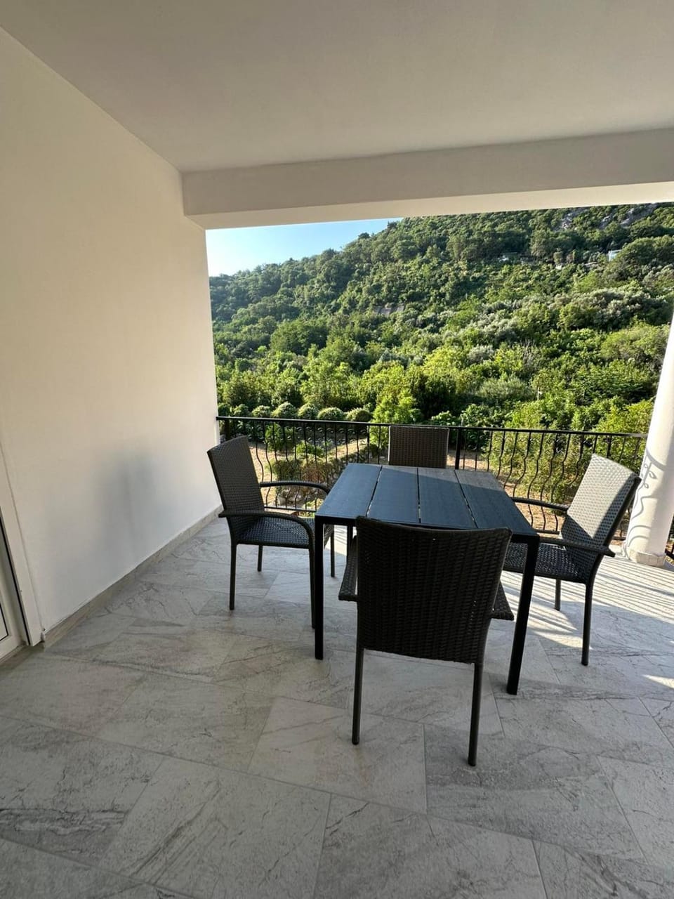 Apartmani Aki 5 Apartment in Montenegro