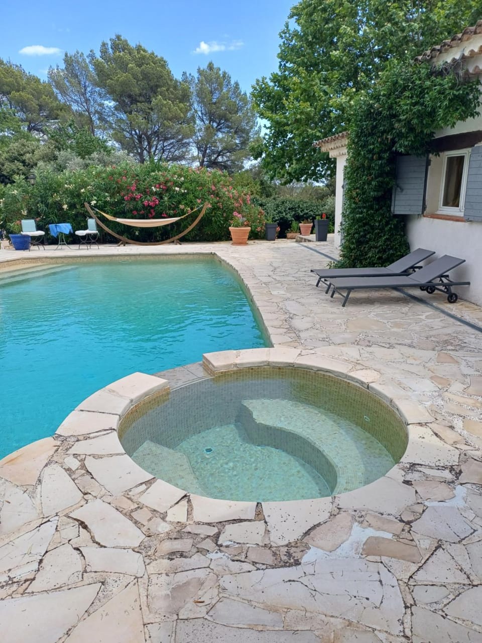 Le Mazet du Lapin Rouge Bed and Breakfast in French Riviera