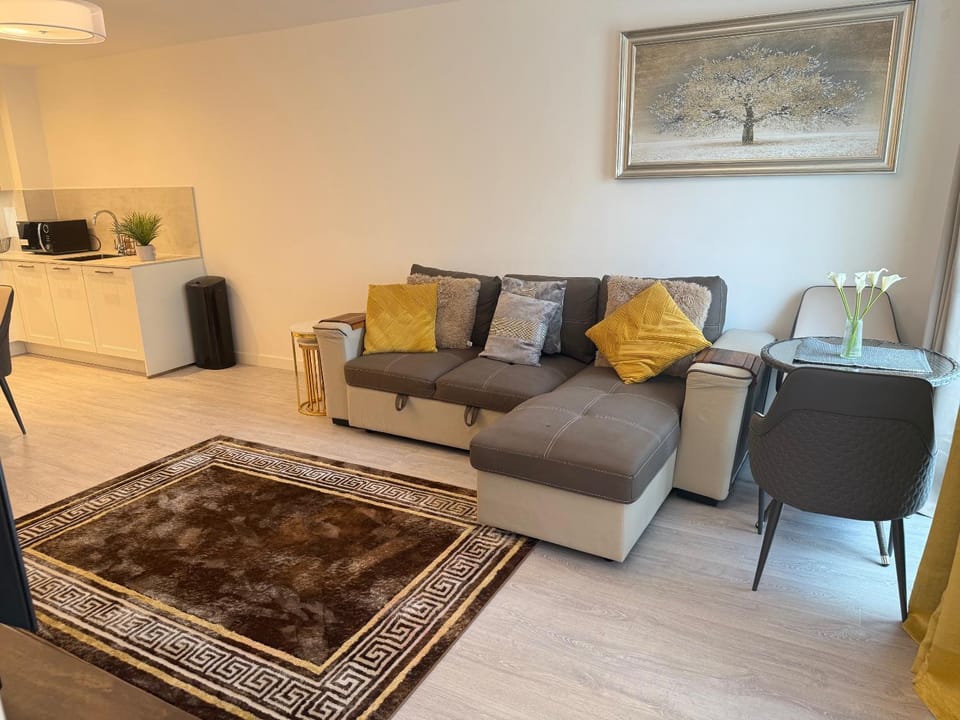 Brand new Three bedroom Luxury apartment in Harrow Apartment in Harrow