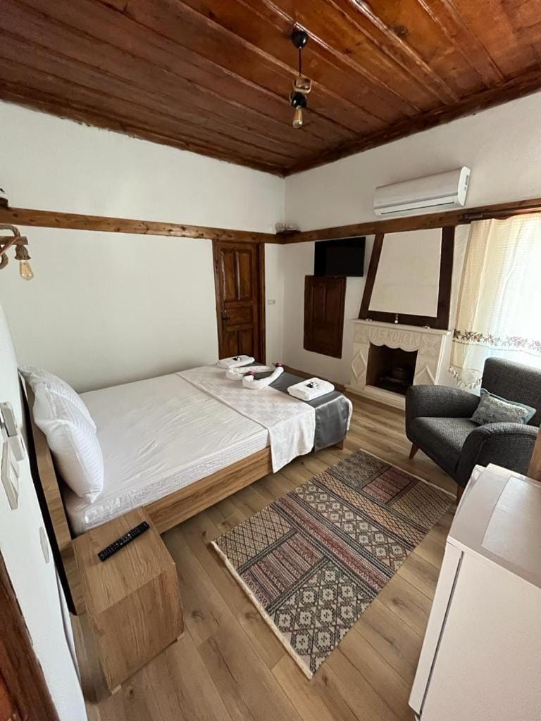 Taş Konak - DEMRE Bed and Breakfast in Antalya Province
