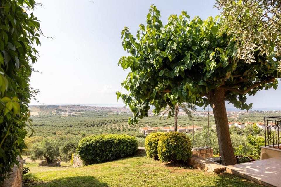 The Grand Panorama Villa Nature lodge in Halkidiki