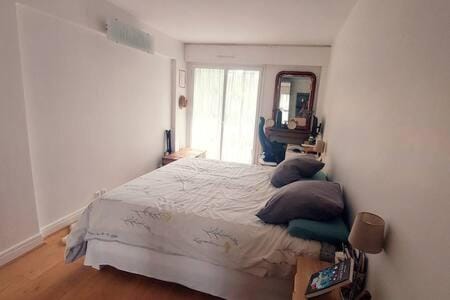 Fourier - KP - Beautiful Apt for 6 people - balcony - Paris 13 Apartment in Paris