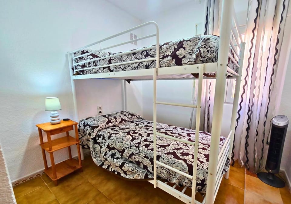 Bungalow Oaxaca: Playa de La Mata Apartment in Torre La Mata