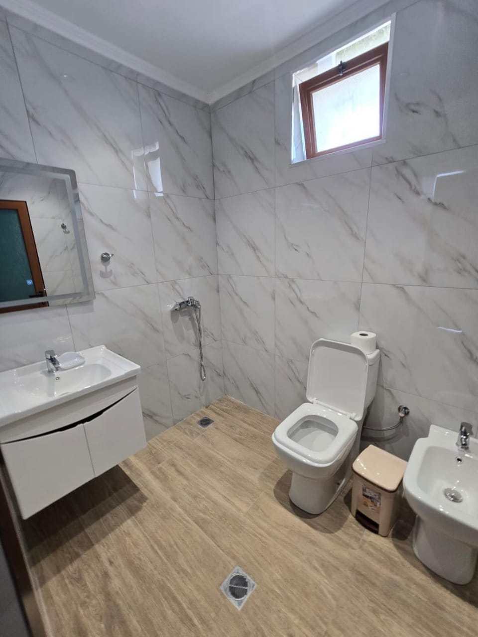 Shower, Toilet, Bathroom, bidet