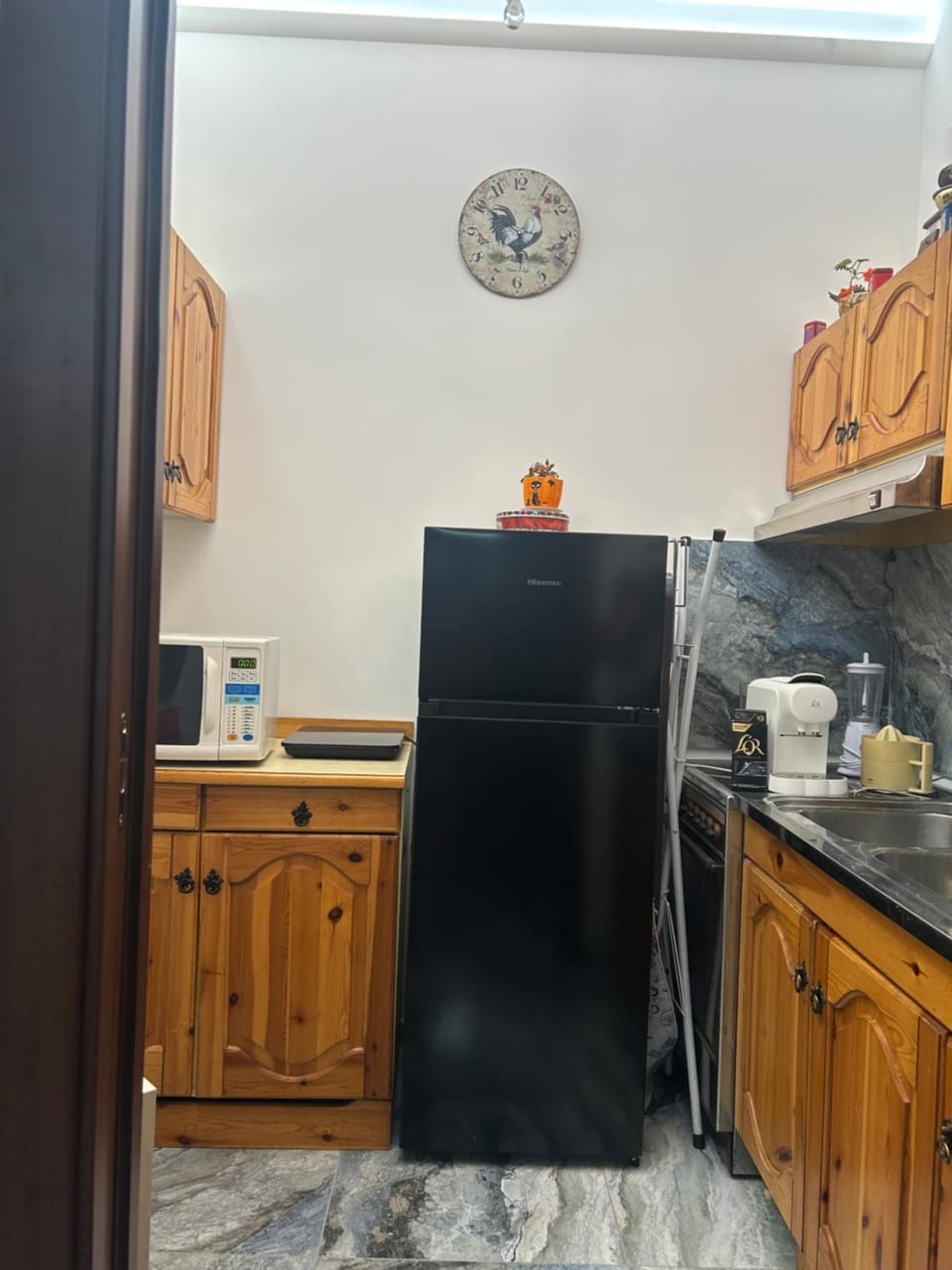 Kitchen or kitchenette