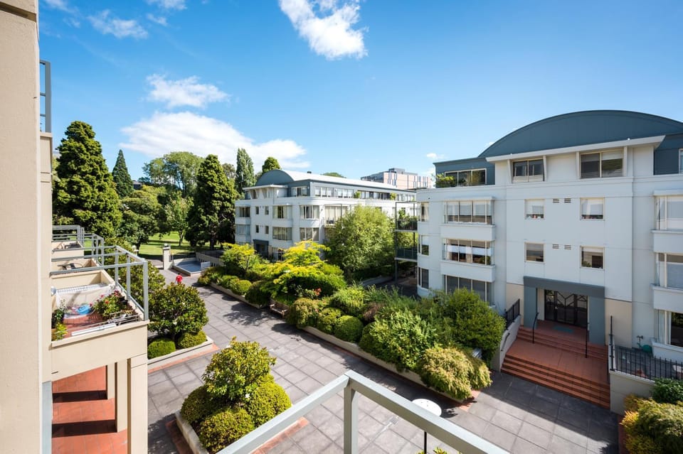View (from property/room), Balcony/Terrace, Garden view