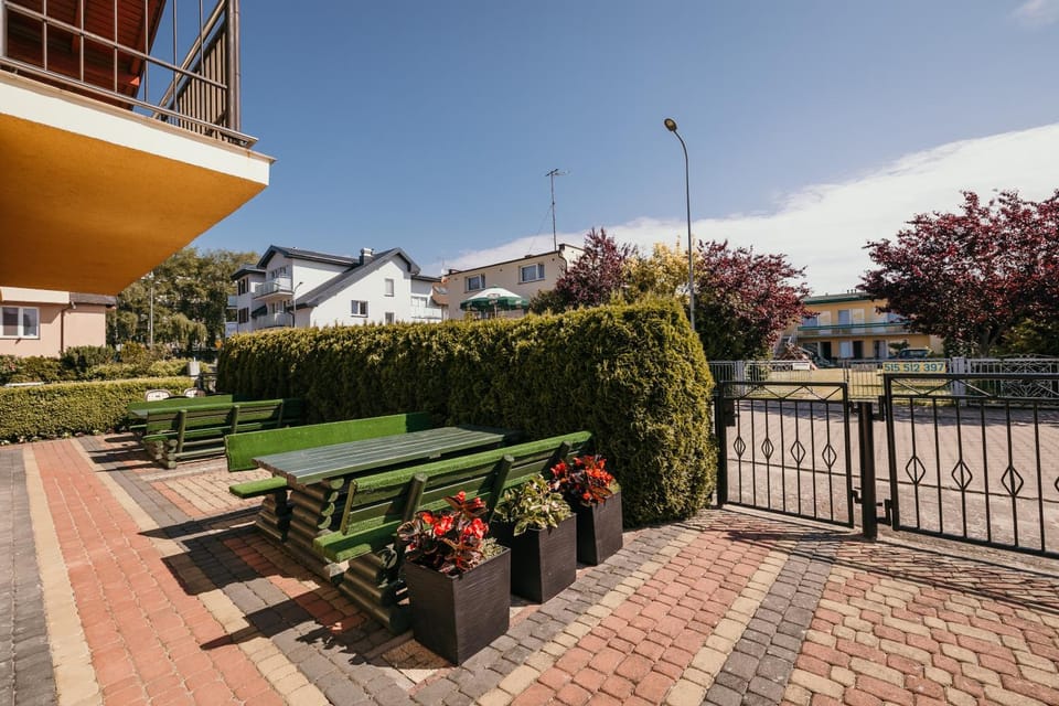 Property building, Spring, Day, Natural landscape, Garden view