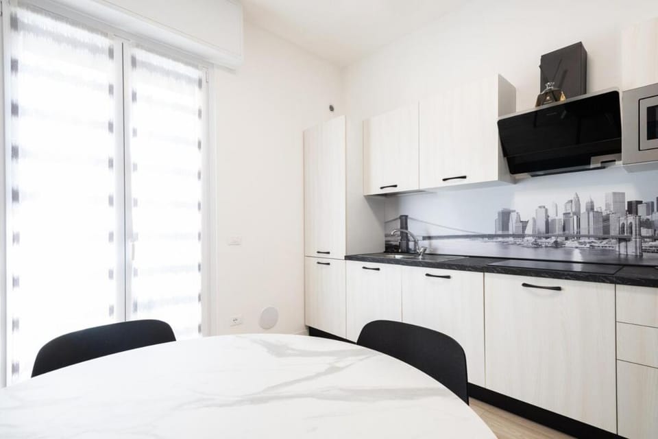 Communal lounge/ TV room, Kitchen or kitchenette