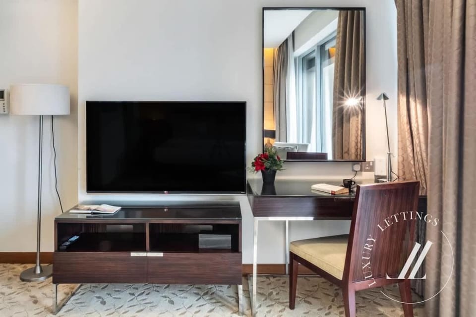 Luxurious Studio Flat with Burj Khalifa Views Apartment in Dubai