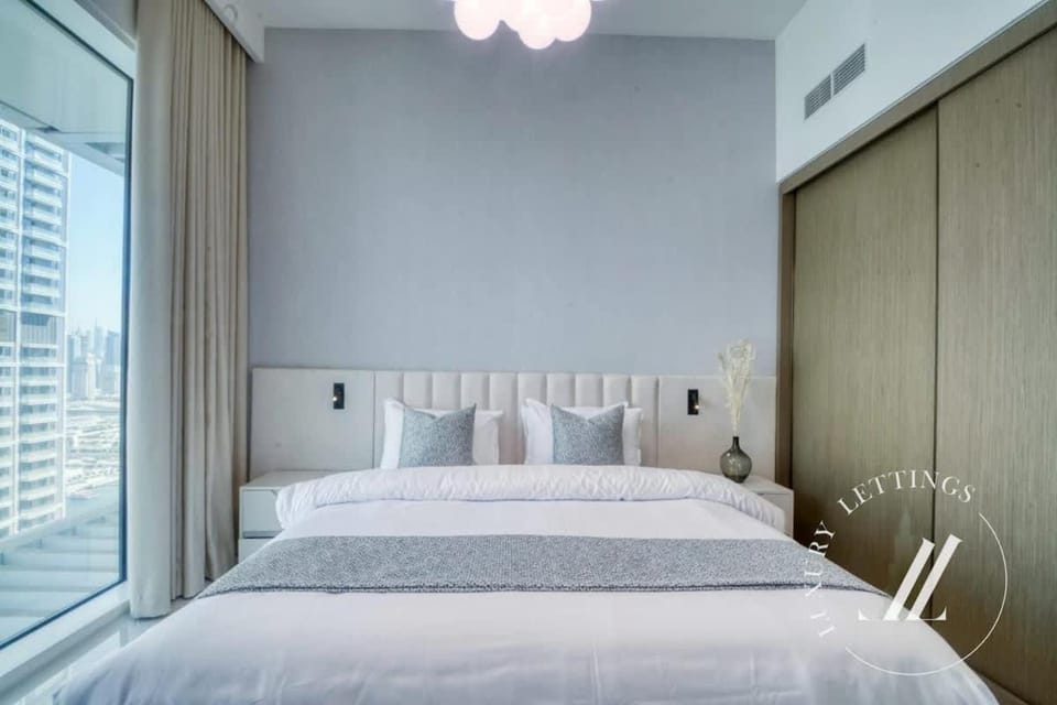 Grand Bleu Tower 2 - 1 BDR with Beachfront Views House in Dubai