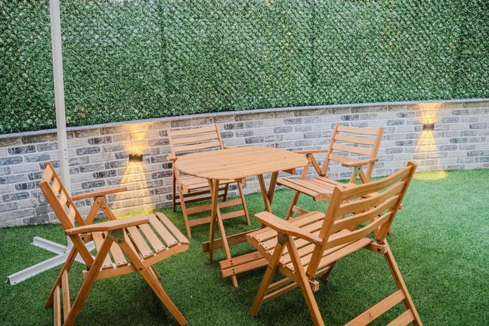 Modern 2BR - Private Garden Nook Apartment in New Cairo City