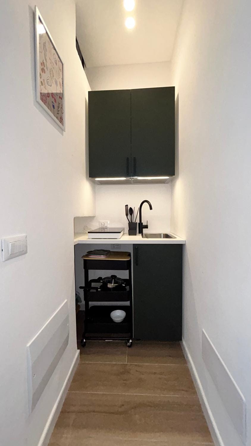 Kitchen or kitchenette