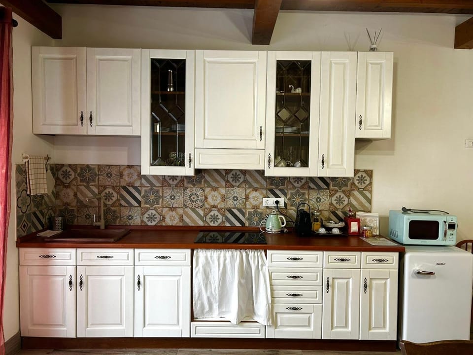 Kitchen or kitchenette, stove