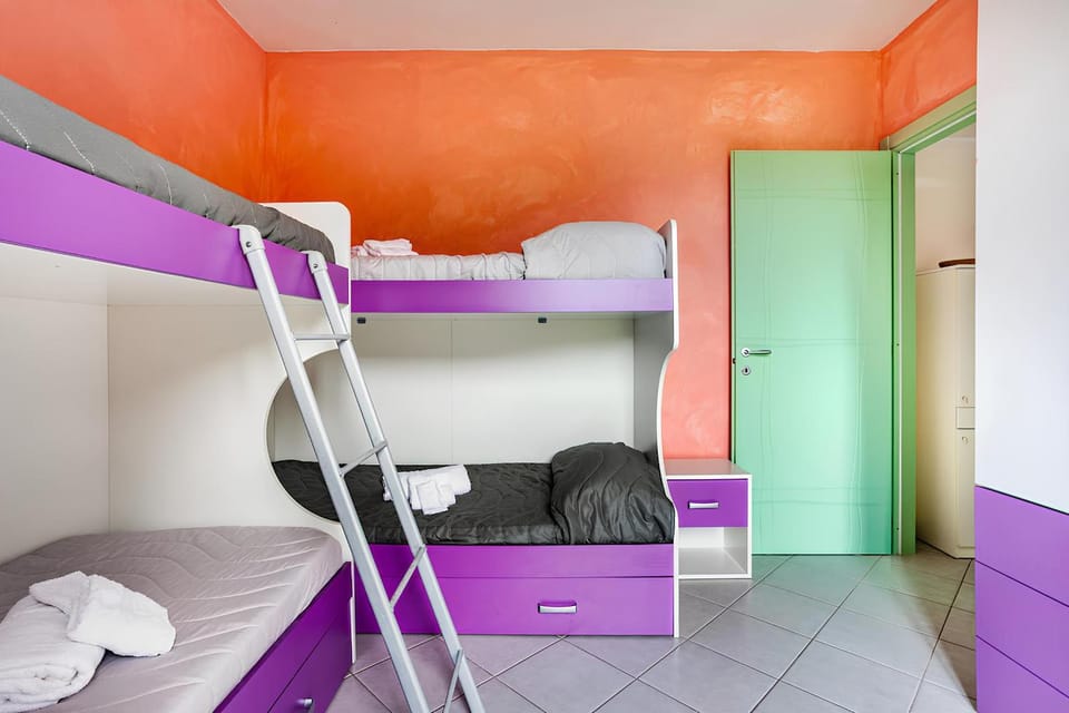 Bedroom, bunk bed, locker, locker, wardrobe