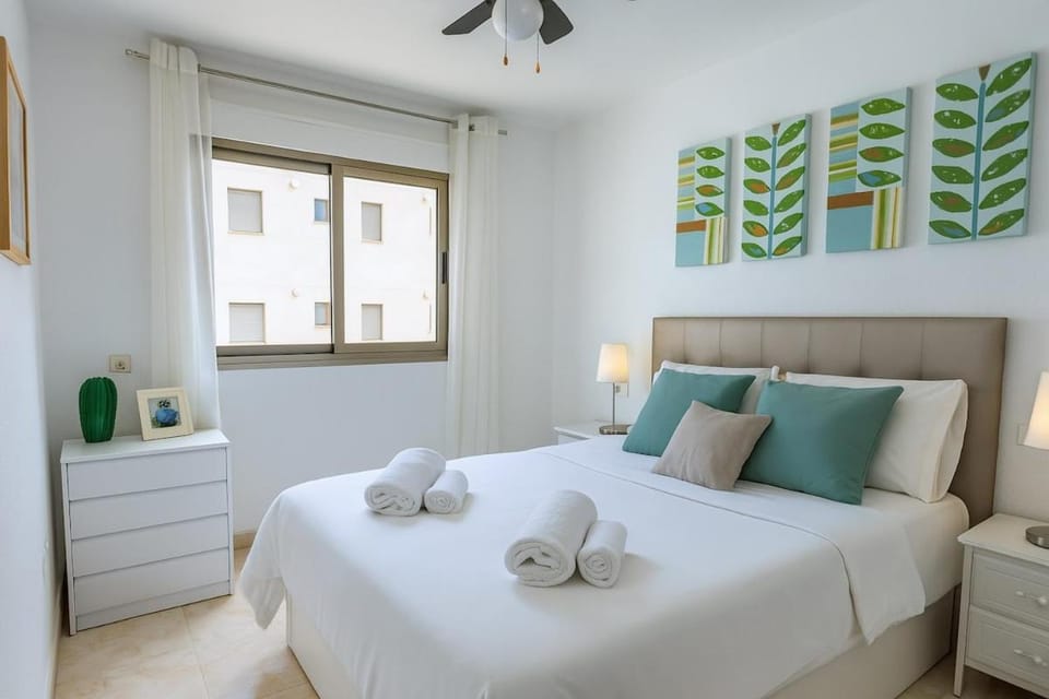 Apartamento con piscina de verano e invierno Apartment in Marina Baixa