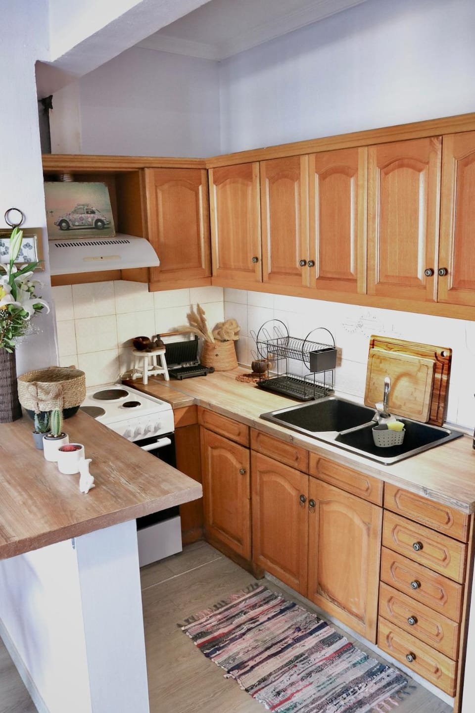 Kitchen or kitchenette, stove, toaster