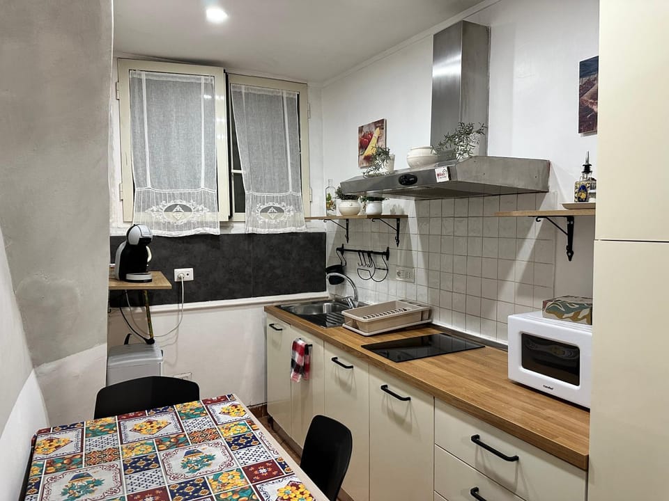 La Dimora dello Scartellato - Centro Storico Apartment in Naples