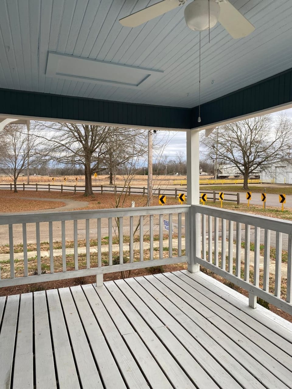 Cozy Chestnut Cottage- Downtown favorite! House in Tupelo