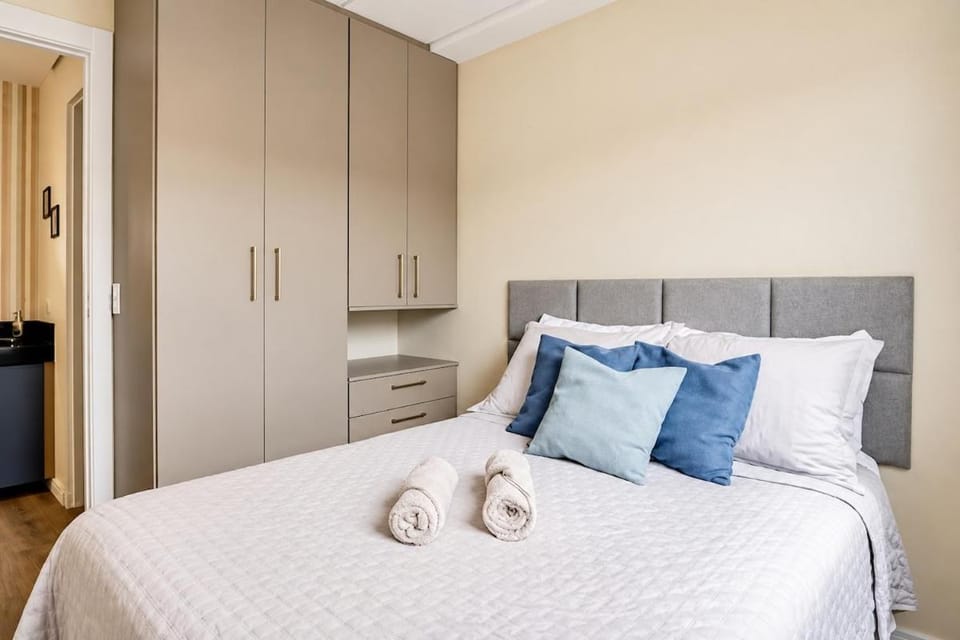 Bed, Photo of the whole room, Bedroom, towels, wardrobe