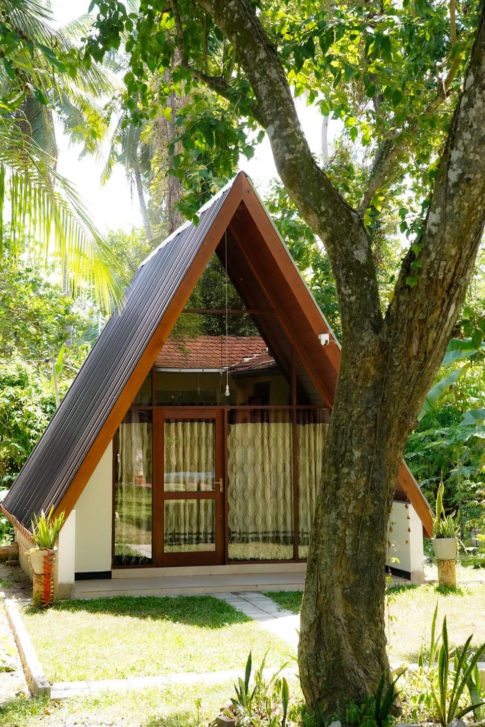 Property building, Natural landscape, Garden view