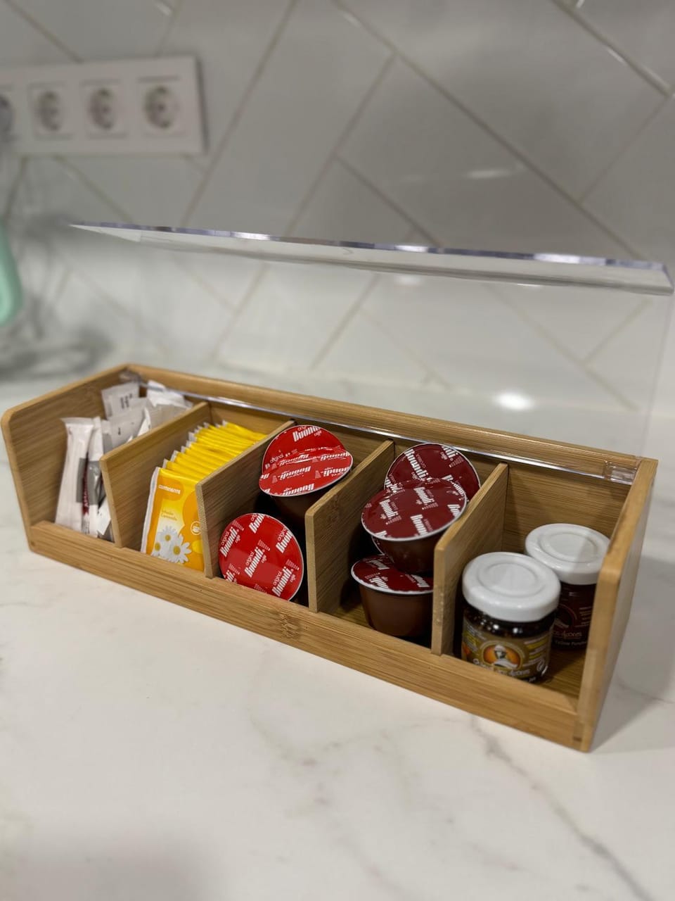 Coffee/tea facilities