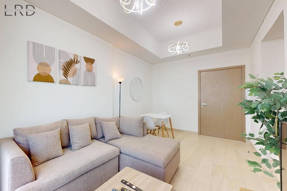 Charming 1BR with Canal View Apartment in Dubai