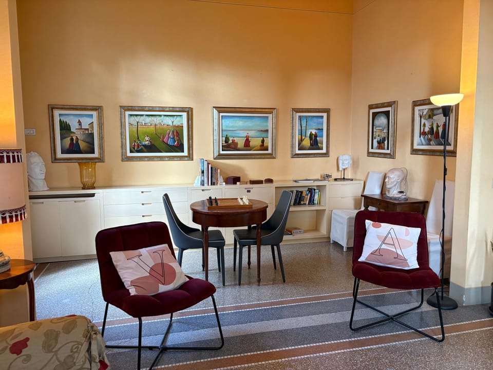 Seating area