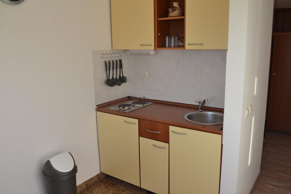 Apartmani R&B Apartment in Zadar County