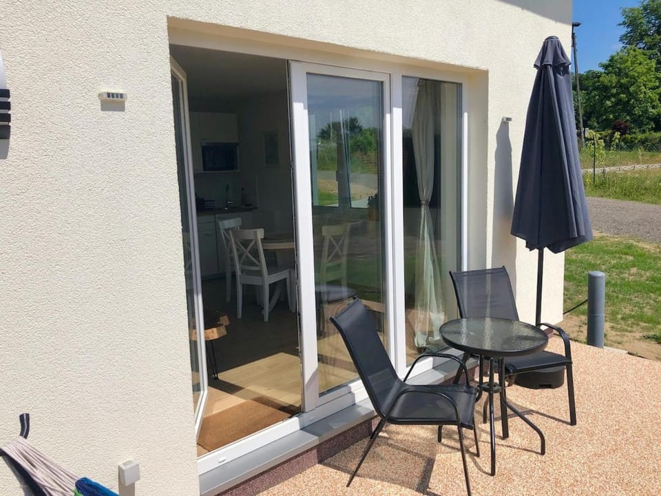 Patio, Balcony/Terrace, Dining area, sunbed