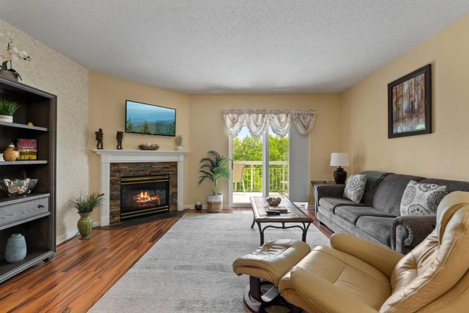 WP431 Private Sunsets House in Pigeon Forge