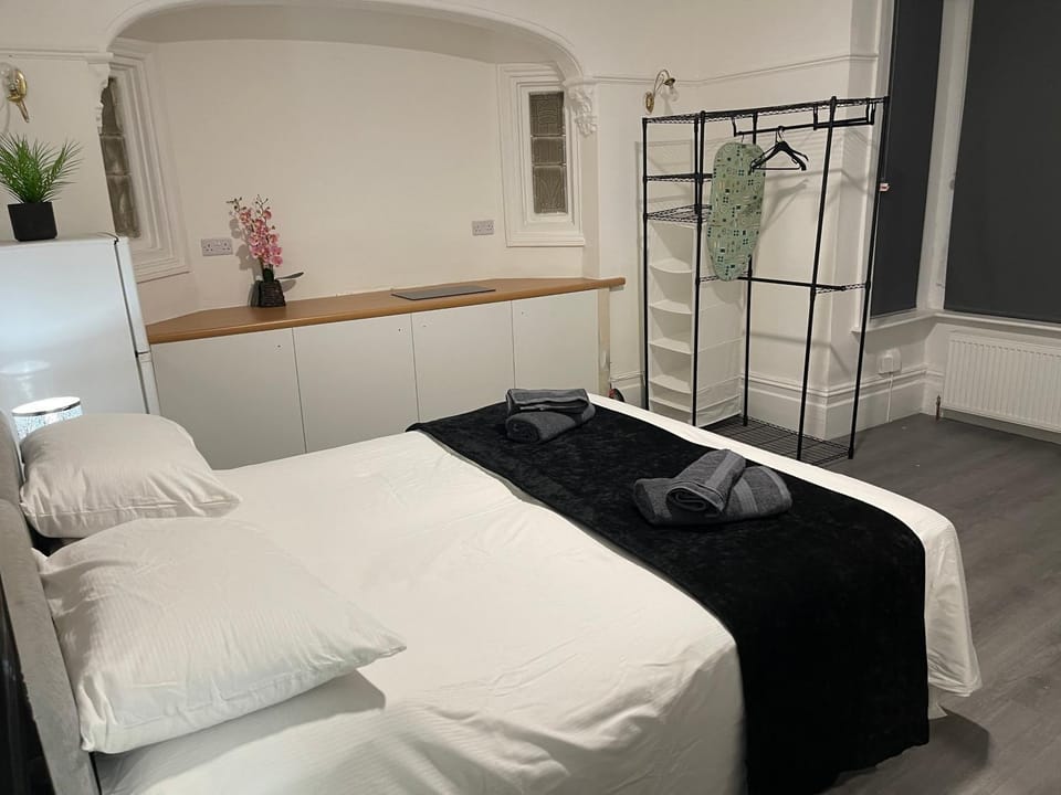 RelaxatHome Vacation rental in Ilford