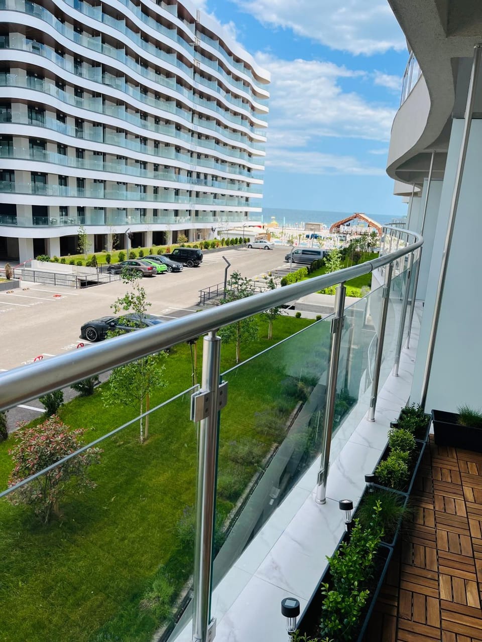 Property building, Balcony/Terrace, Sea view