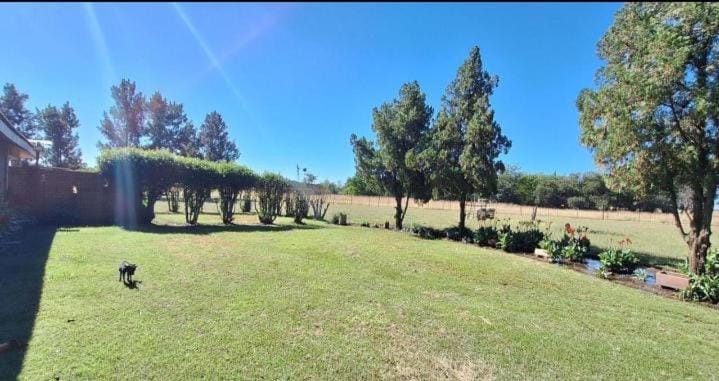 Property building, Natural landscape, Garden, Garden view